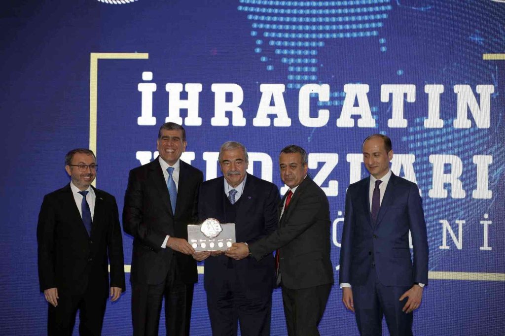 SANKO Dış Ticaret A.Ş.’ye ihracatın yıldızı ödülü