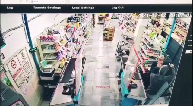 ŞANLIURFA’da markette silahlı soygun girişimi