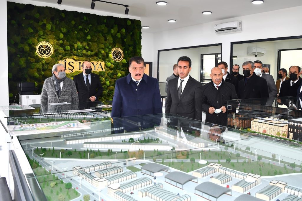 MALATYA – Şire ve buğday pazarlarındaki yeni dükkanların fiyatları belirlendi