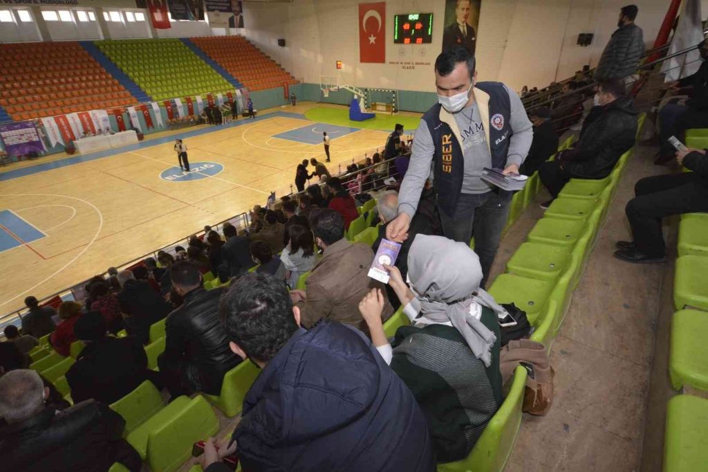 Vatandaşlara, güvenli bilinçli internet kullanımı anlatıldı