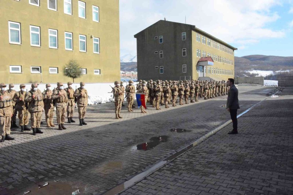 BİNGÖL – Yedisu Kaymakamı üs bölgesini ziyaret etti