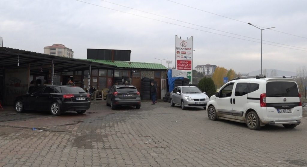 Zorunlu kış lastiği uygulaması başladı, oto lastikçilerde yoğunluk arttı