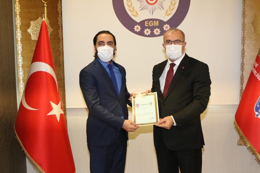 18 yıllık cinayeti aydınlatan  ekibe başarı belgesi verildi