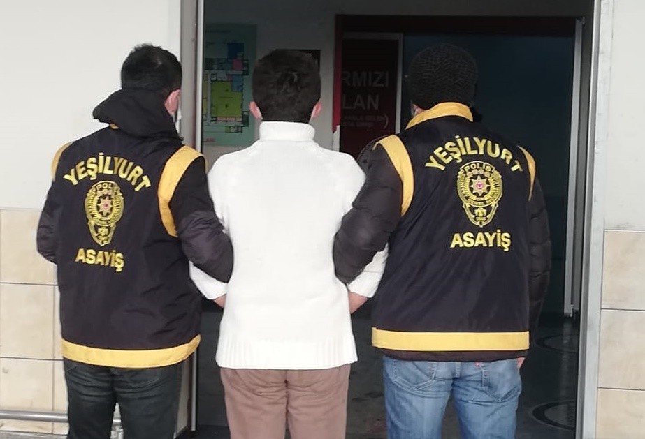 Babasını öldüren gencin sorgusu sürüyor