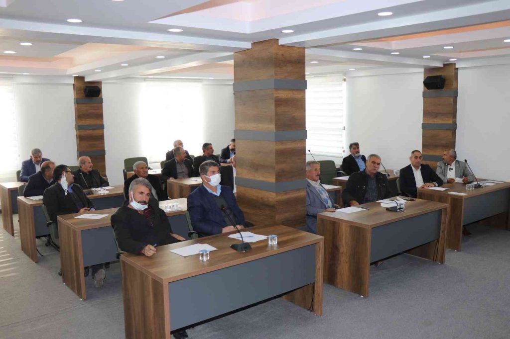 Başkan Aksoy muhtarlarla bir araya geldi