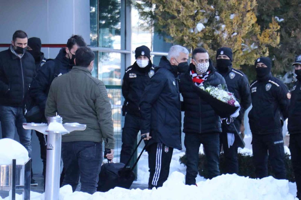 Beşiktaş kafilesi Malatya’da