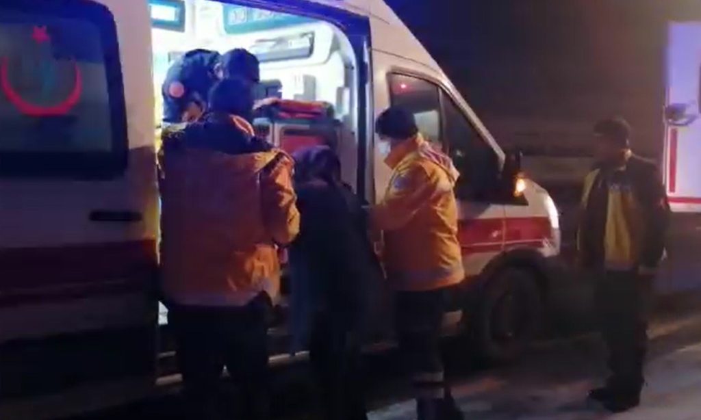 Bingöl’de UMKE 2 aylık hamile kadın için seferber oldu