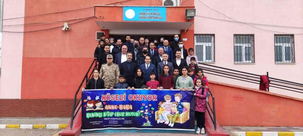 Bismil’de, ’Anne baba benimle kitap okur musun’ projesiyle öğrenci velileri sınava girdi