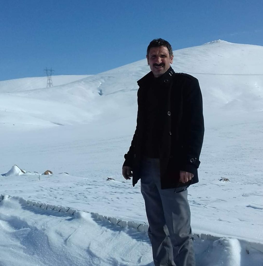 Çatıya çıkan danayı kurtarmak isterken düşerek hayatını kaybetti