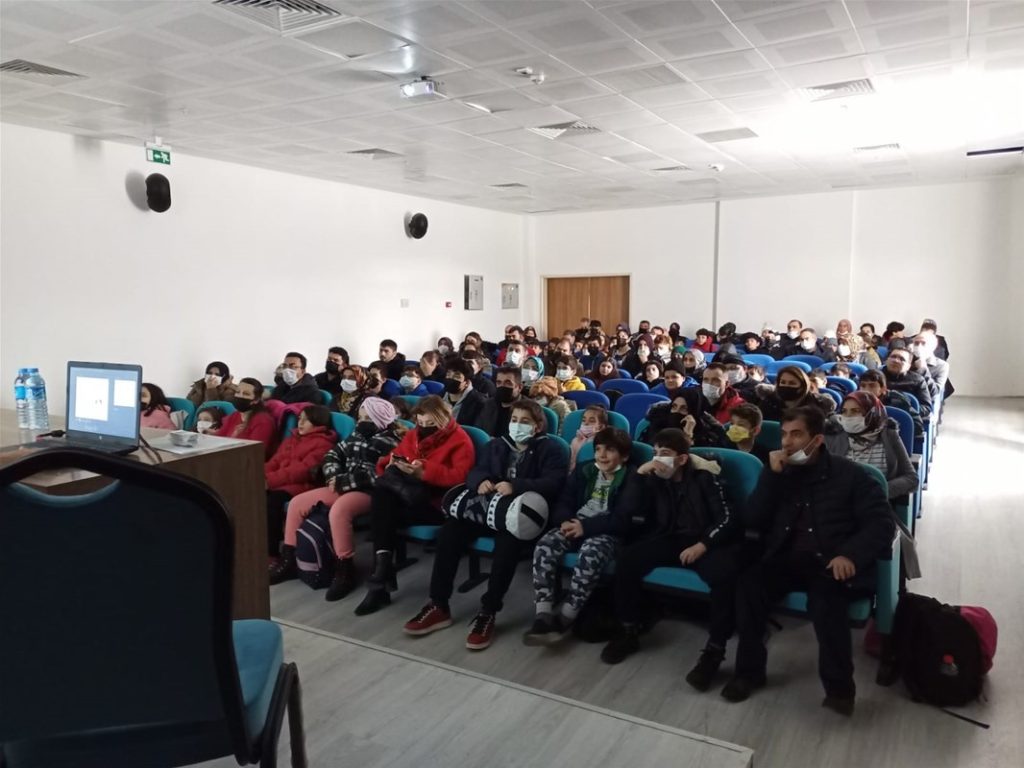 Çocuk ve gençlere iletişim becerileri eğitimi