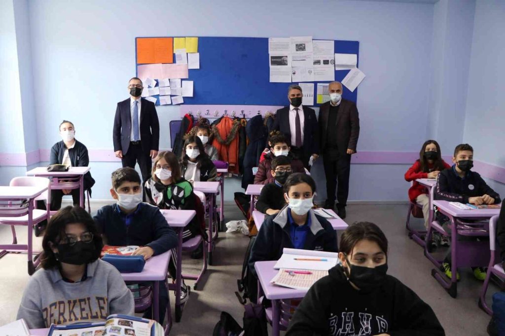 Diyarbakır’da 17 bin 734 öğrenciye deneme sınavı