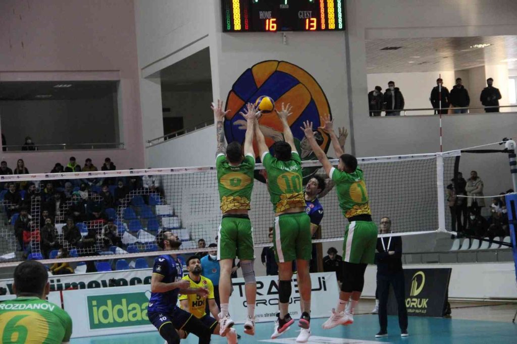 Efeler Ligi: Bingöl Solhan Spor: 3 – Fenerbahçe: 1