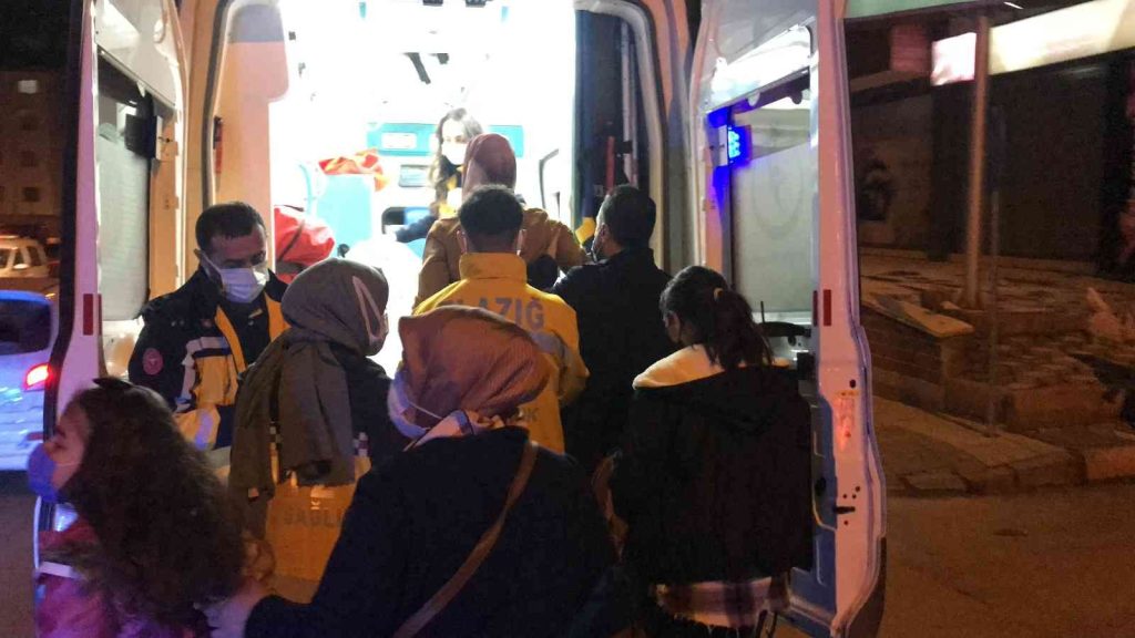 Elazığ’da 2 ayrı trafik kazası: 8 yaralı