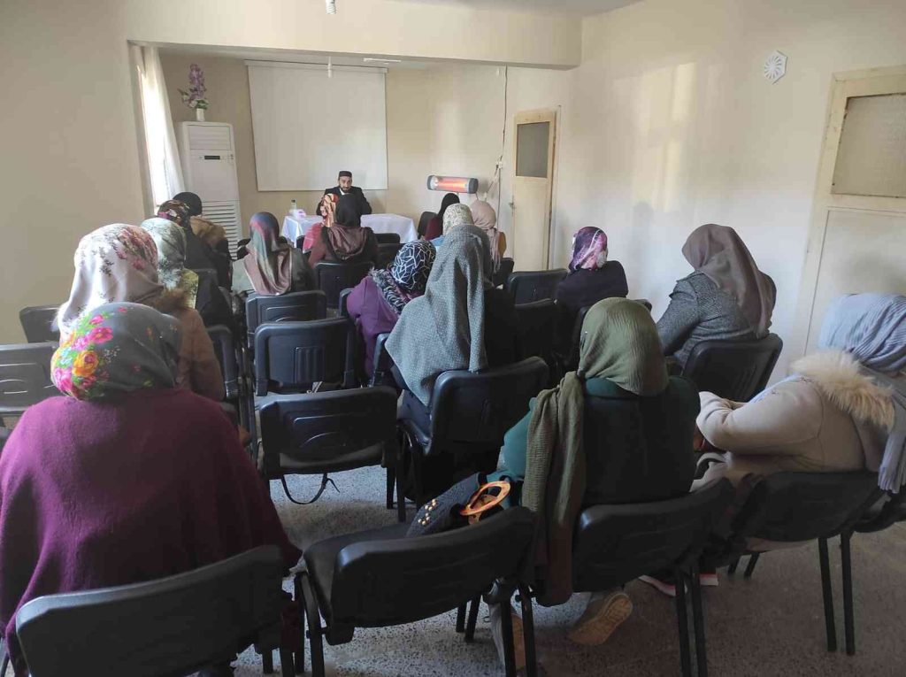 Elazığ’da “İslam’da aile ve kadın” semineri düzenlendi