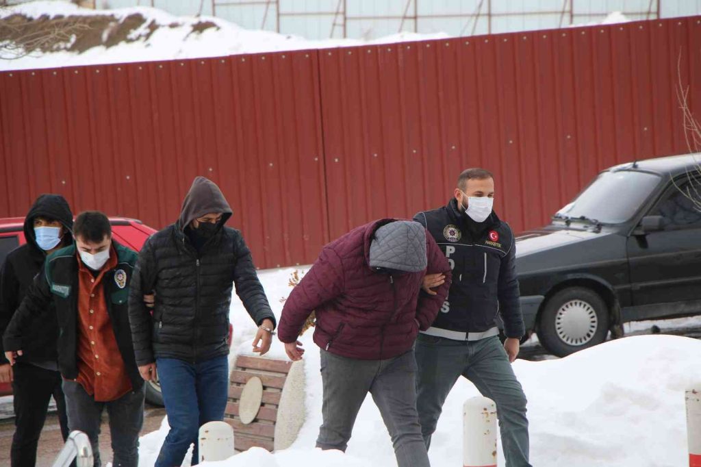 Elazığ’da uyuşturucuyla mücadele: 2 gözaltı