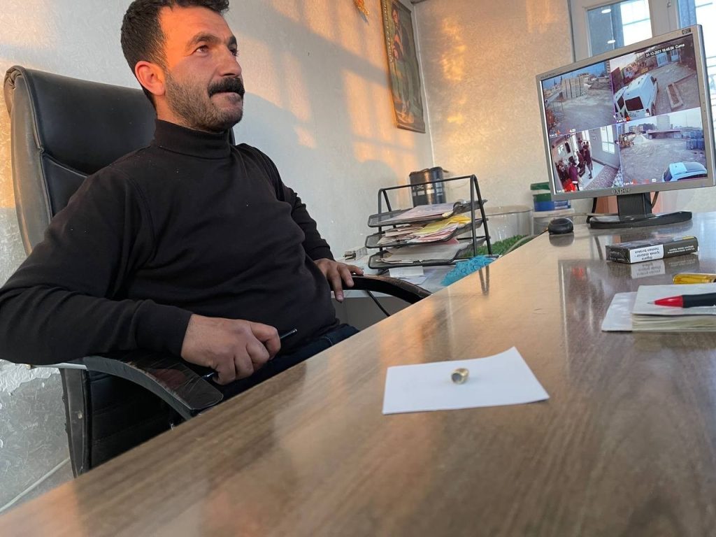 Esnafın yorgun mermi ile ölümden döndüğü anlar kamerada