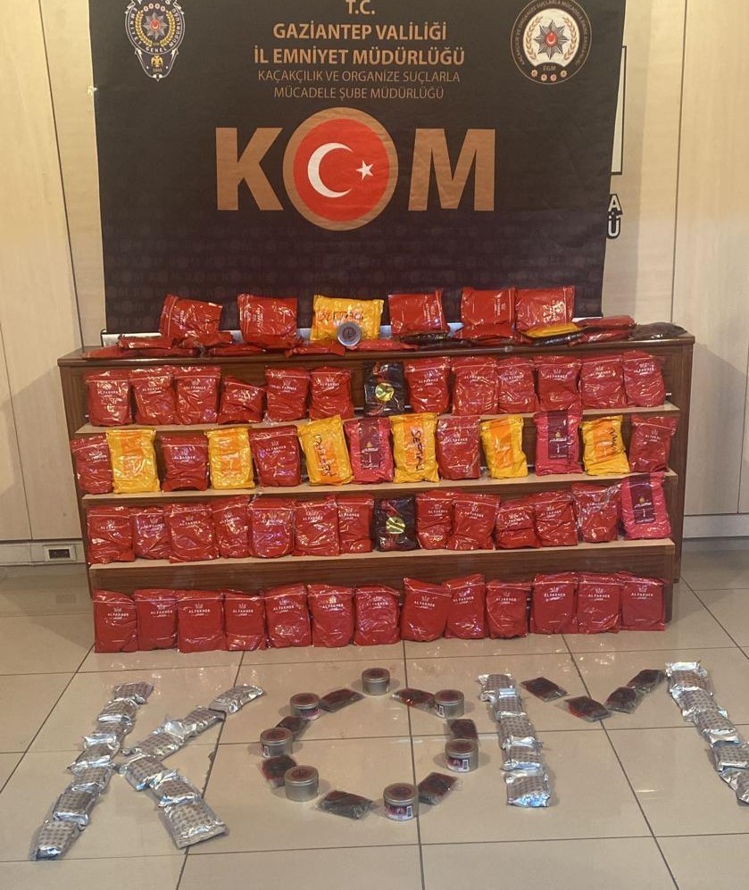 Gaziantep’te 88 kilogram kaçak nargile tütünü ele geçirildi