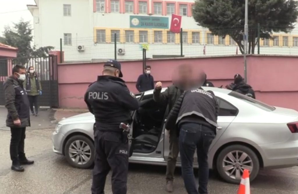 Gaziantep’te okul önlerinde şok denetim
