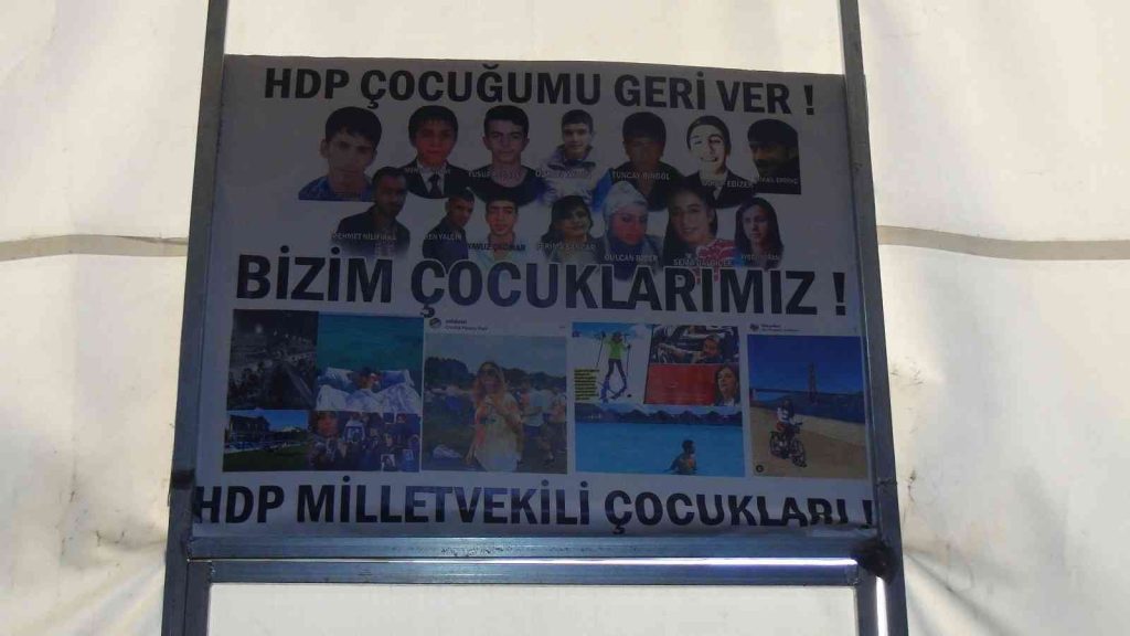 HDP ve PKK’nın peşini bırakmayan aileler, evlatlarını istiyor