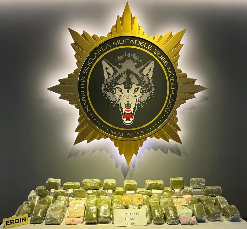 Malatya’da yolcu otobüsünde 65 kilogram esrar ele geçirildi