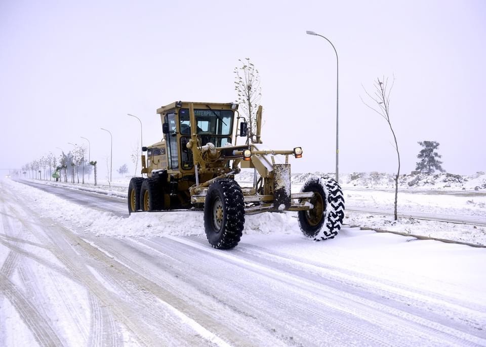 Şanlıurfa’da karla mücadele çalışmaları sürüyor