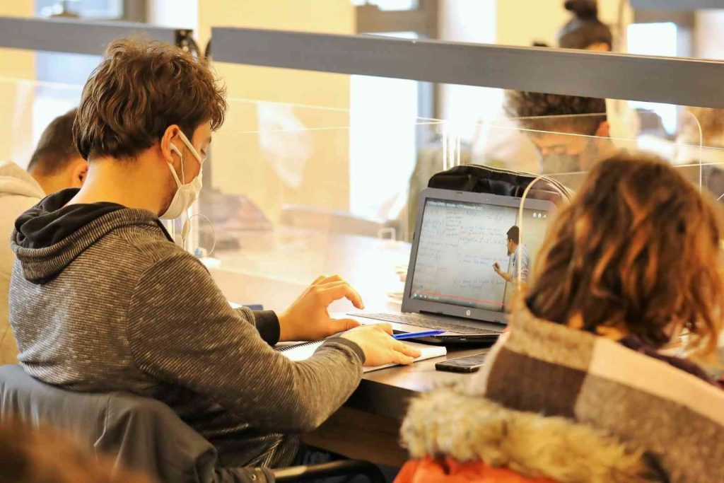 Şehitkamil Sanat Kütüphanesine yoğun ilgi