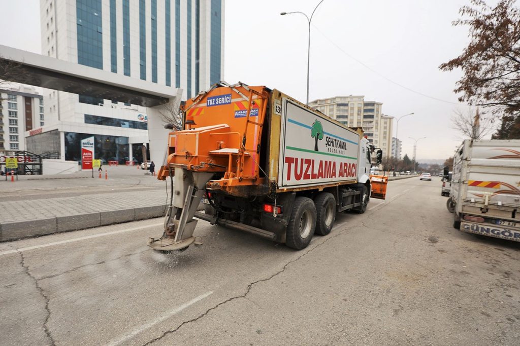 Şehitkamil’de kar seferberliği
