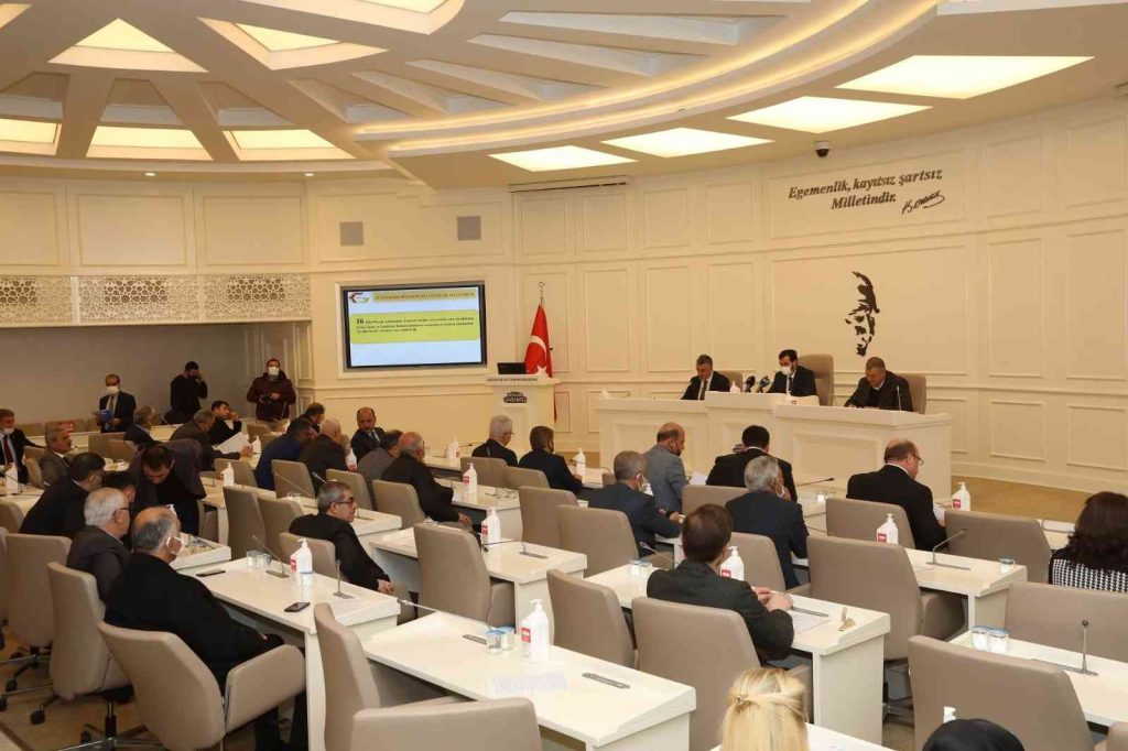 Üniversite öğrencilerine ulaşım desteği