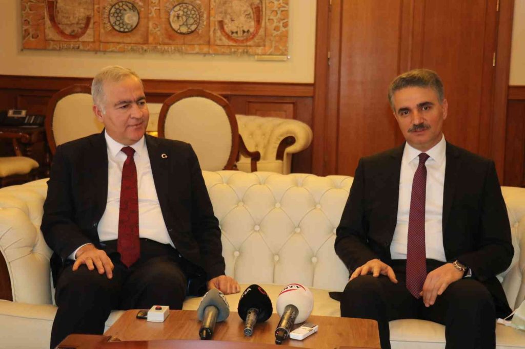 Bakan Yardımcısı Ergüneş, Vali Baruş’u ziyaret etti