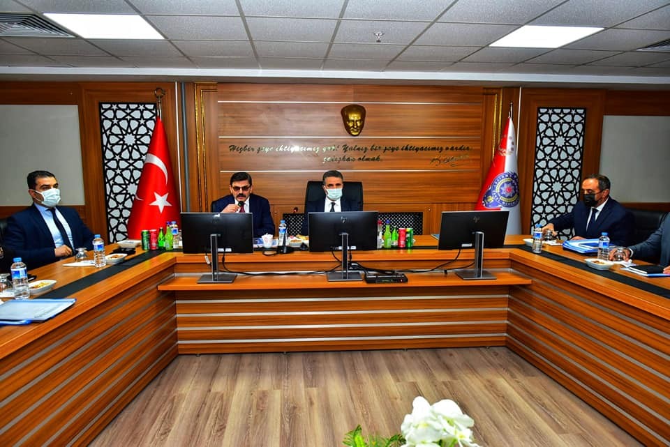 Dağdeviren çalışmalarla ilgili Vali Baruş’a bilgi verdi