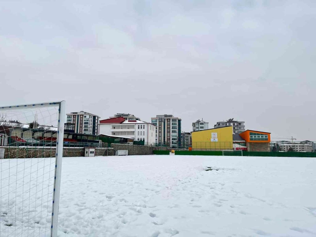 Elazığ amatörü 3. kez ertelendi