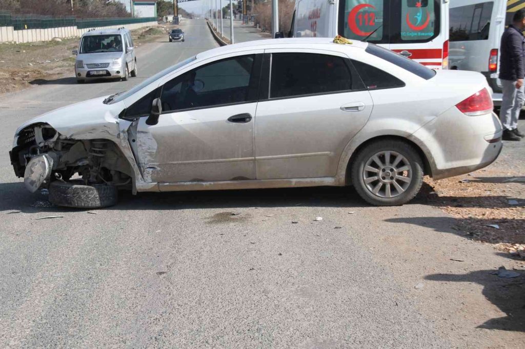 Elazığ’da trafik kazası: 4 yaralı