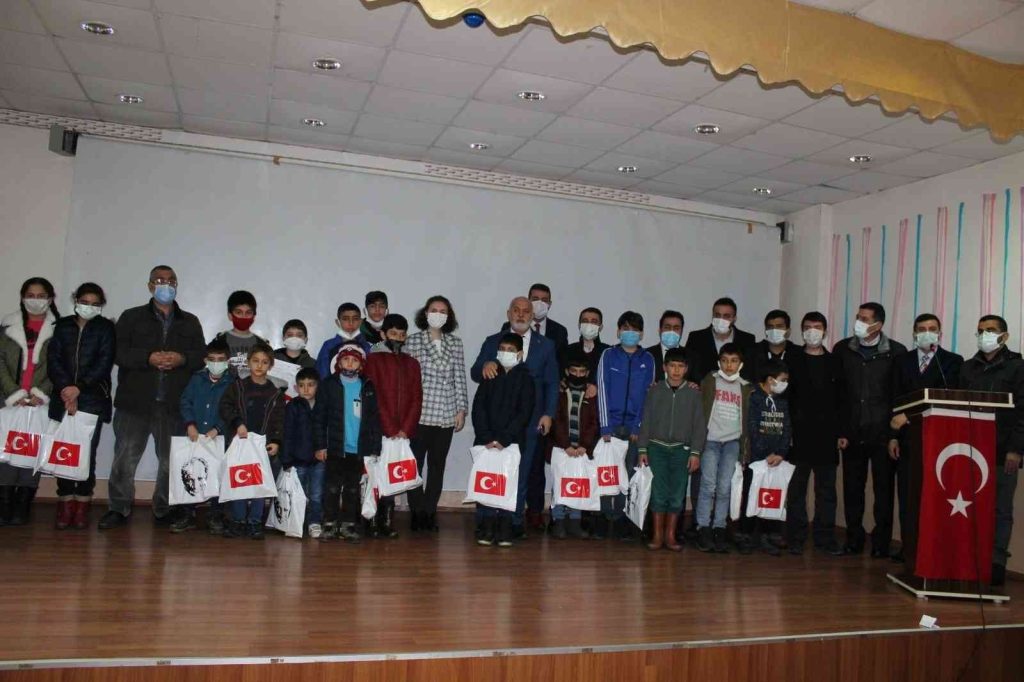 ’Haydi Çocuklar Camiye’ Projesinin ödül töreni düzenlendi