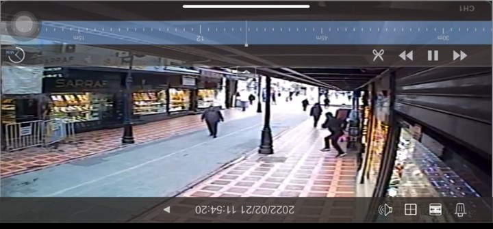 Kuyumcuda ışık hızında kapkaç