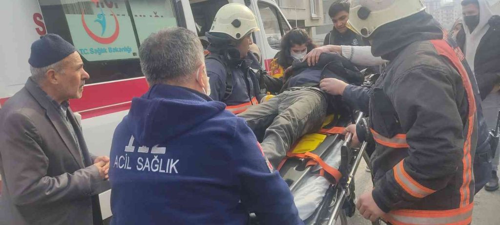 Malatya’da ev yangını: 1 kişi dumandan etkilendi