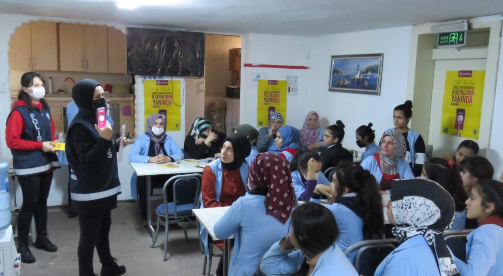 Malatya’da polis KADES’i anlattı