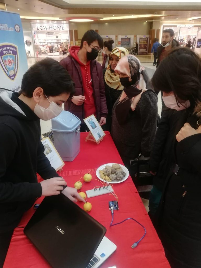 Robotik kodlama çalışmaları sergilendi