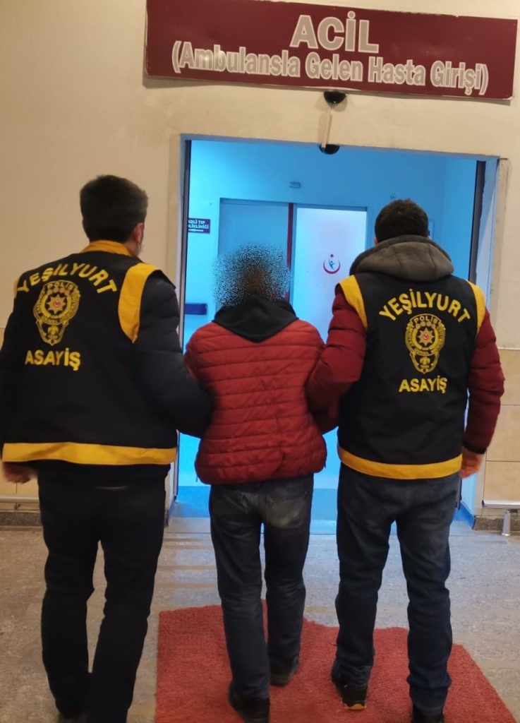 Sadaka kutusundan para çalan şahıs tutuklandı