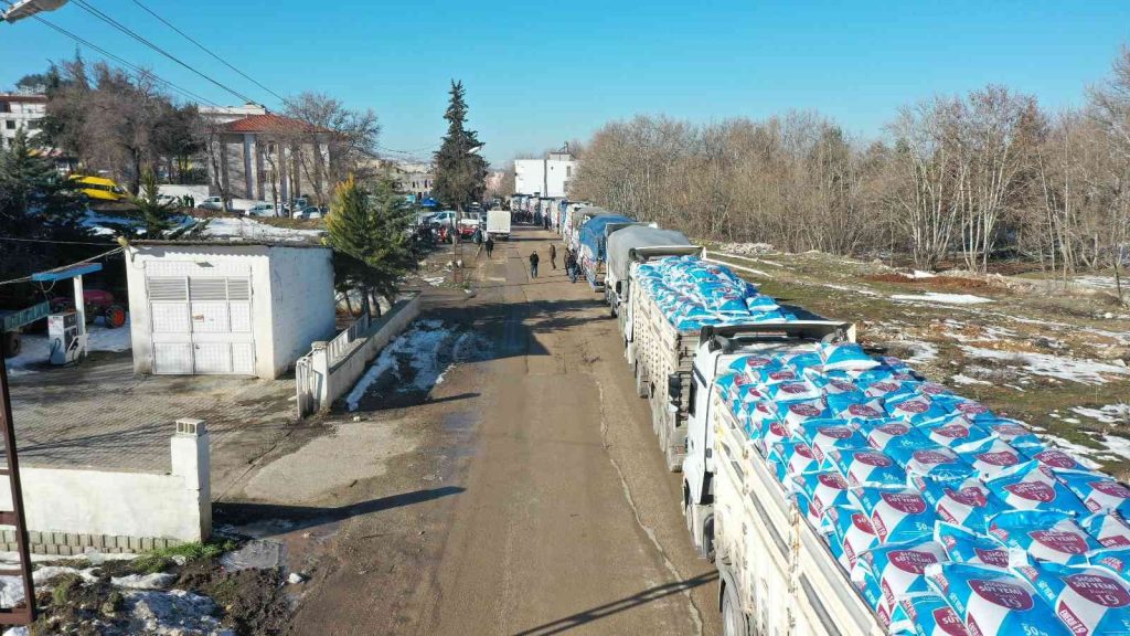 Şahinbey’den hayvan yetiştiricilerine 8 bin ton yem desteği