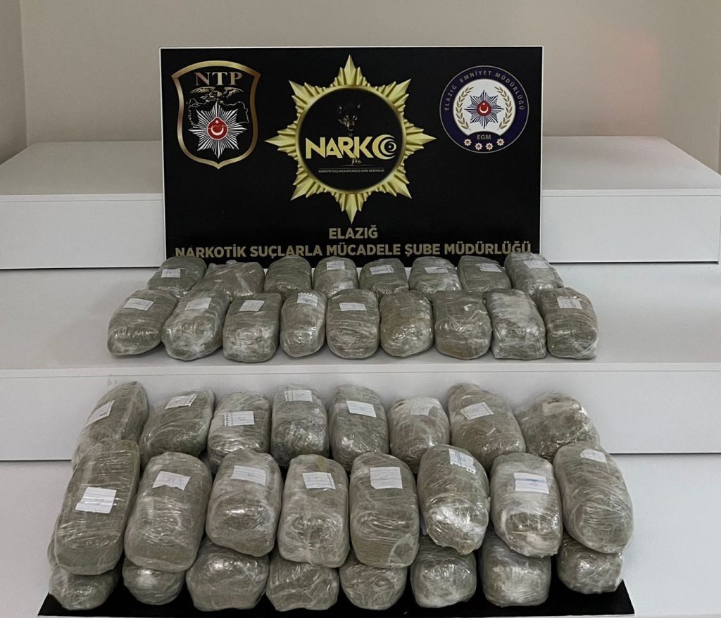 Sahte hasta nakil aracıyla uyuşturucu sevkiyatı: 23 kilo esrar ele geçirildi