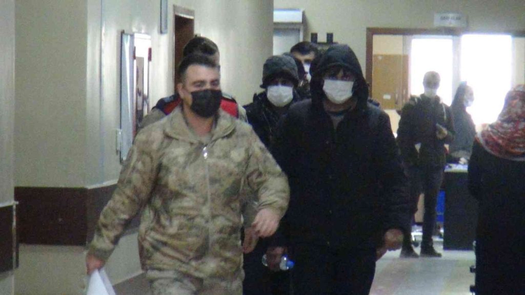 Şanlıurfa’da 10 kaçak göçmen yakalandı