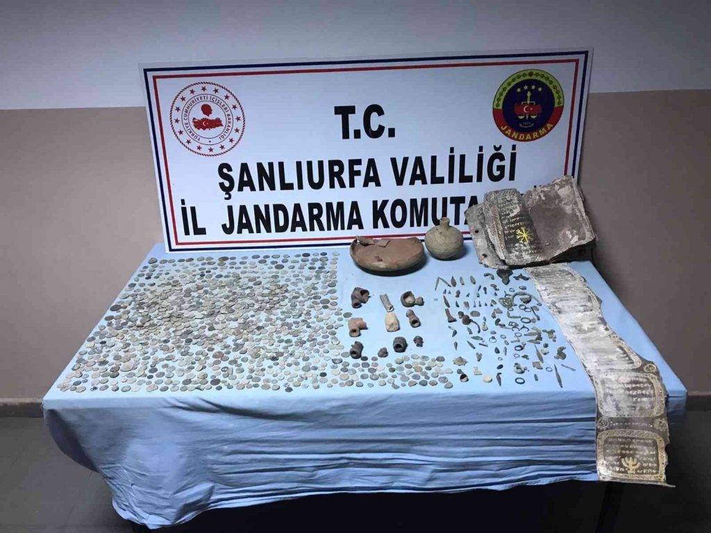 Şanlıurfa’da tarihi eser kaçakçılığı: 2 gözaltı