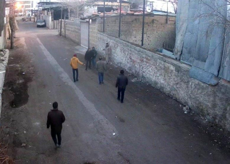 Site bekçisi hamalı kurşun yağmuruna tuttu