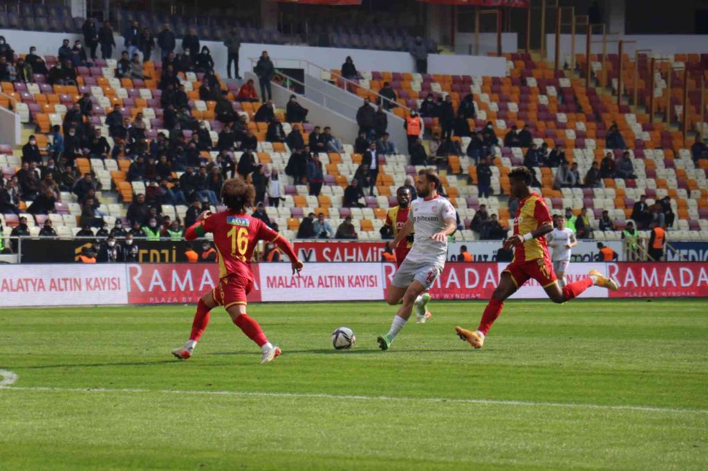 Spor Toto Süper Lig: Yeni Malatyaspor: 1 – Antalyaspor: 2 (Maç sonucu)