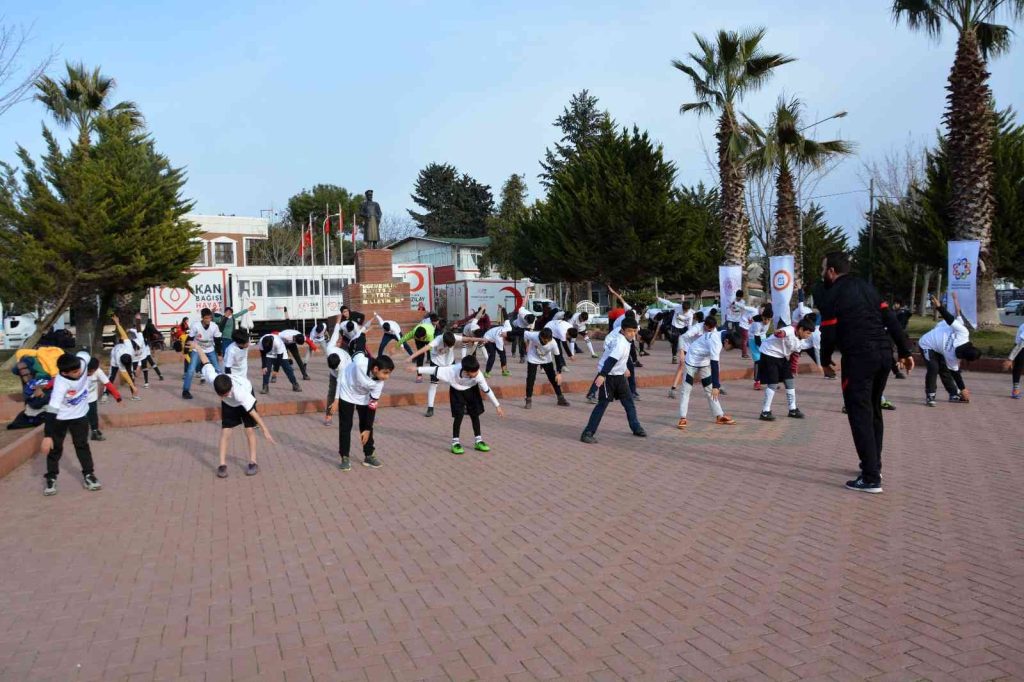 Spora teşvik için meydanlara çıktılar