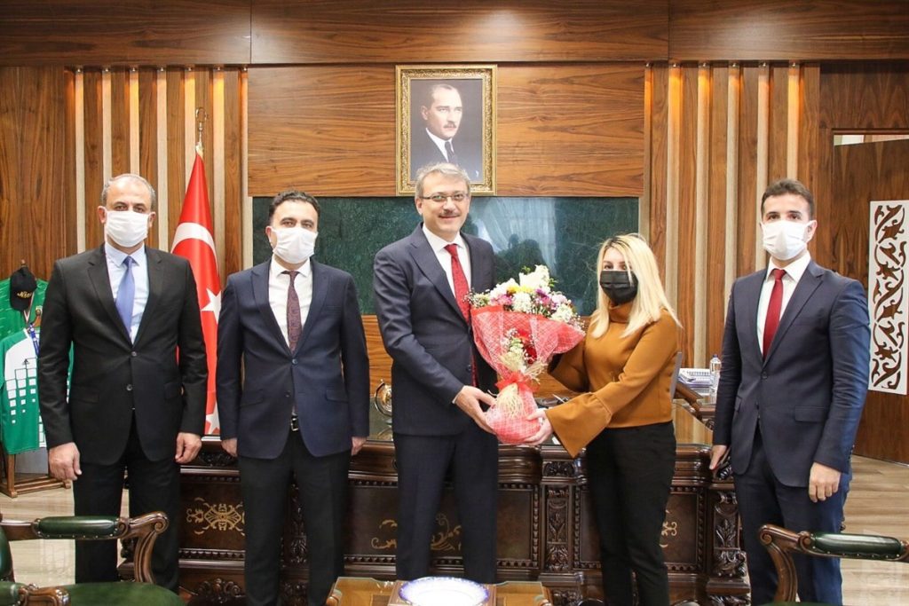Vali  Ekinci: “Vergi, en önemli vatandaşlık görevlerinden biridir”