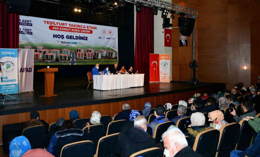Yakınca afet konutlarında 1.etap kura çekimi yapıldı