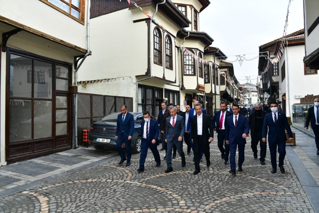 Yeşilyurt’ta tarih ve kültürel yatırımlarına tam not