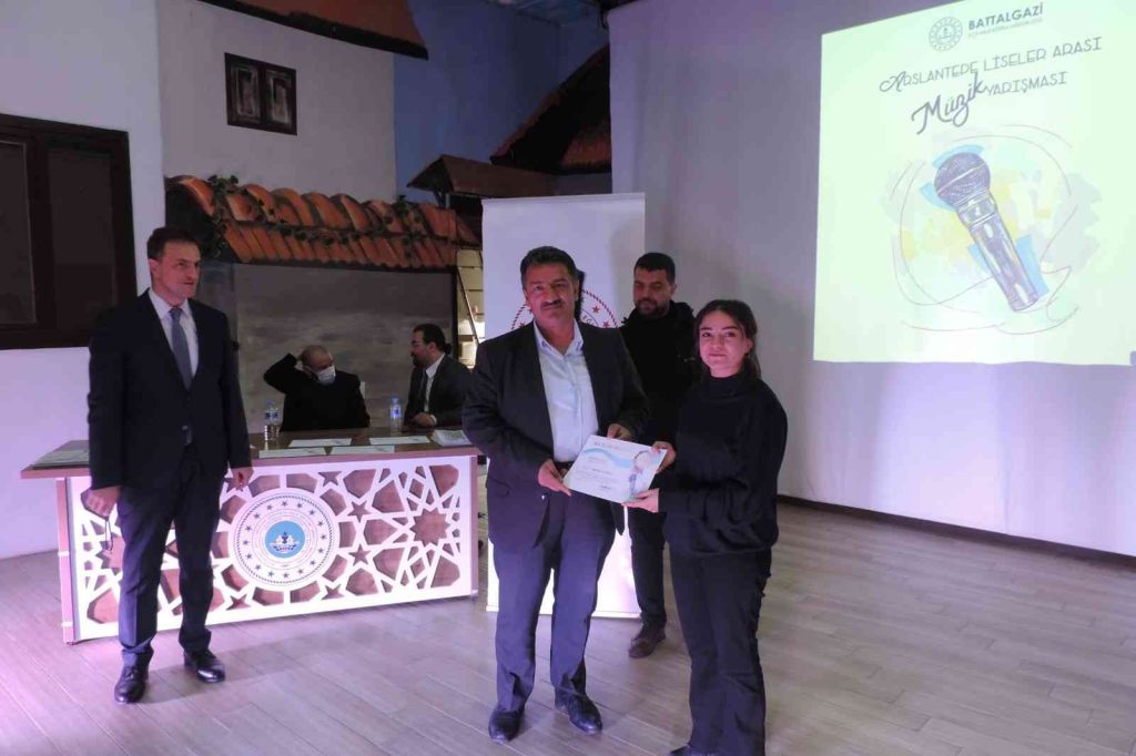 Arslantepe Liselerarası Müzik Yarışmasında dereceye girenler belli oldu