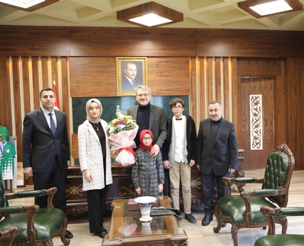 Bingöl Valisi Kadir Ekinci, “Gelişmişliğin esas kriteri bilgi ve kültür seviyesidir”